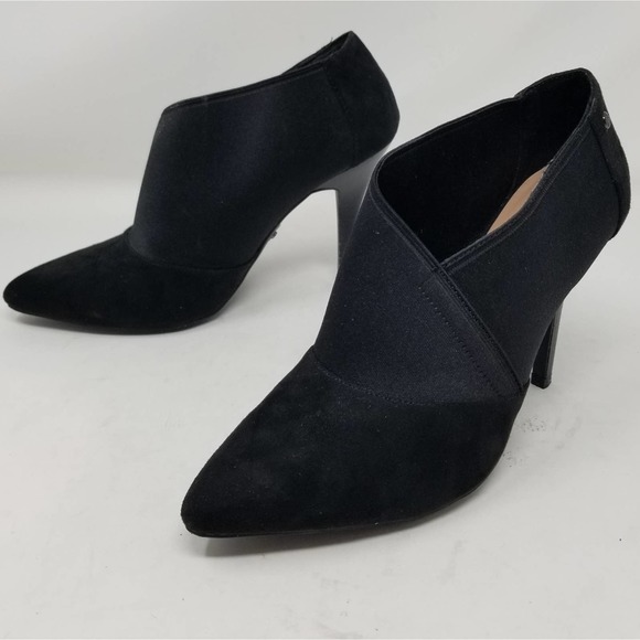 Simply Vera Wang Leather NEW Ankle Booties - Picture 2 of 11